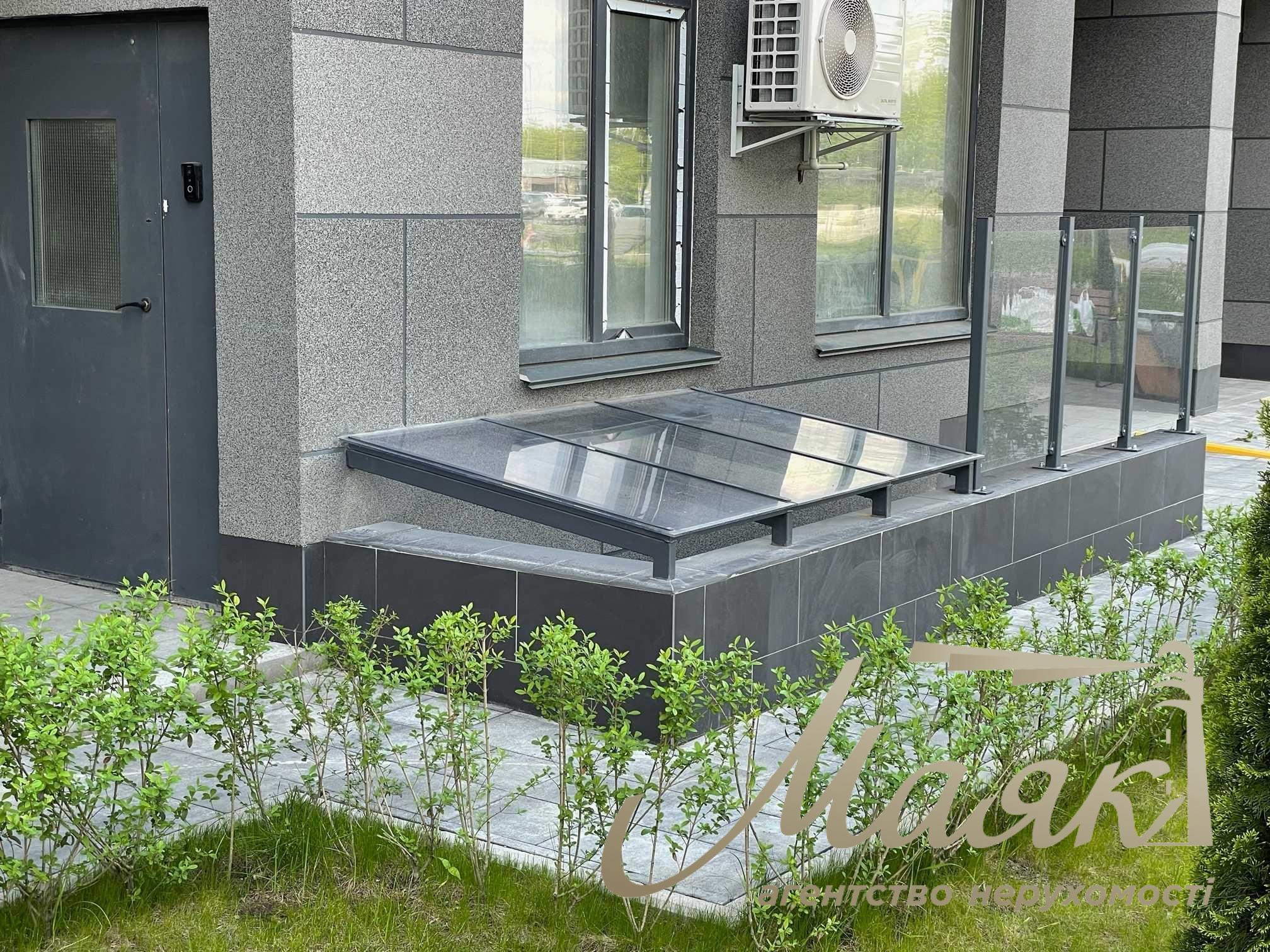 Продаж фасаду 210м2, метро Лівобережна, ЖК Галактика, будь-який вид діяльності