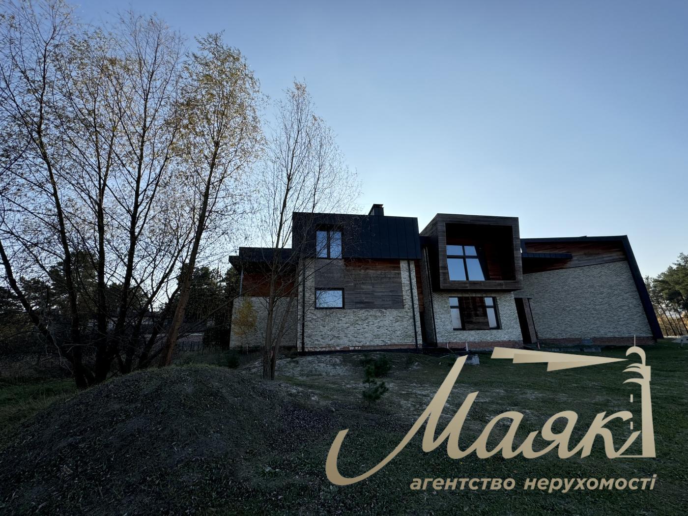 Продаж будинку в елітному КМ Сонячна долина, Романків