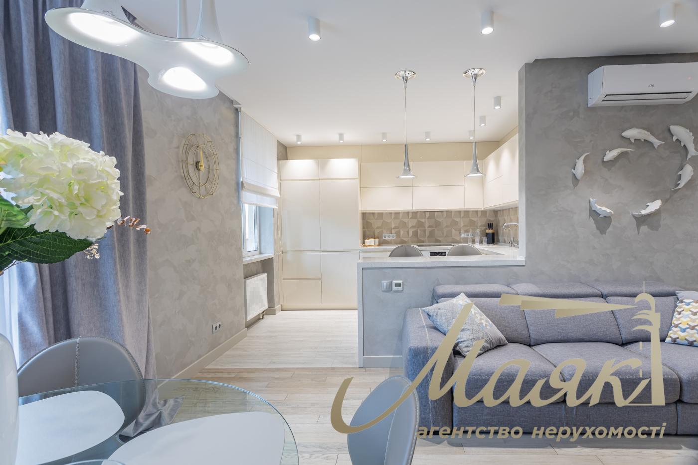 Продаж 3х-кімнатної квартири 108.3м2 вул. Коперника, Шевченківський район, Лук'янівка, Київ