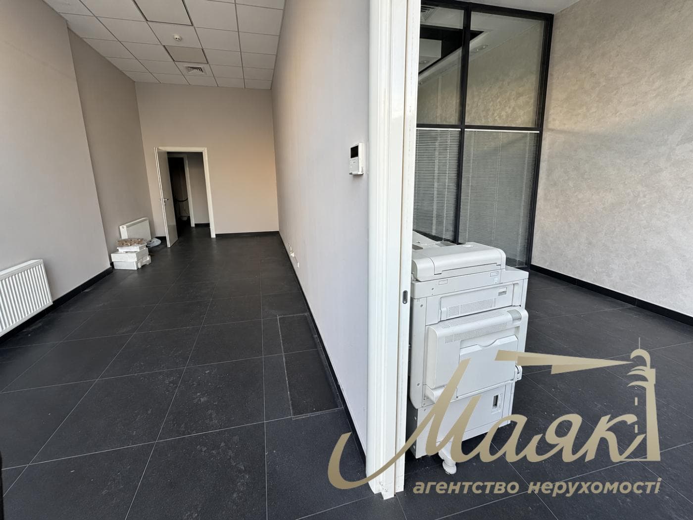 Продаж фасадного комерційного приміщення площею 57,7 м² з ремонтом у ЖК Central Park, Печерськ, Київ