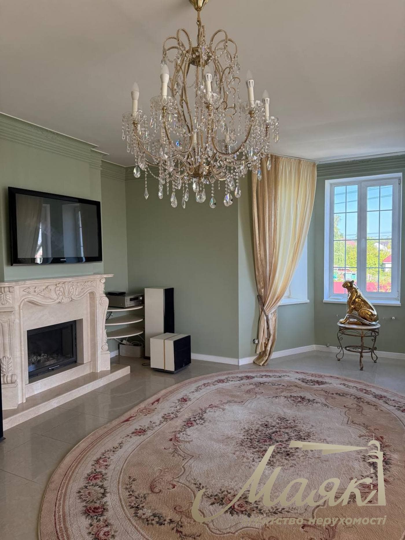 Продаж преміального 3х-поверхового будинку 350 м² у Гореничі, Бучанський район, Київська область