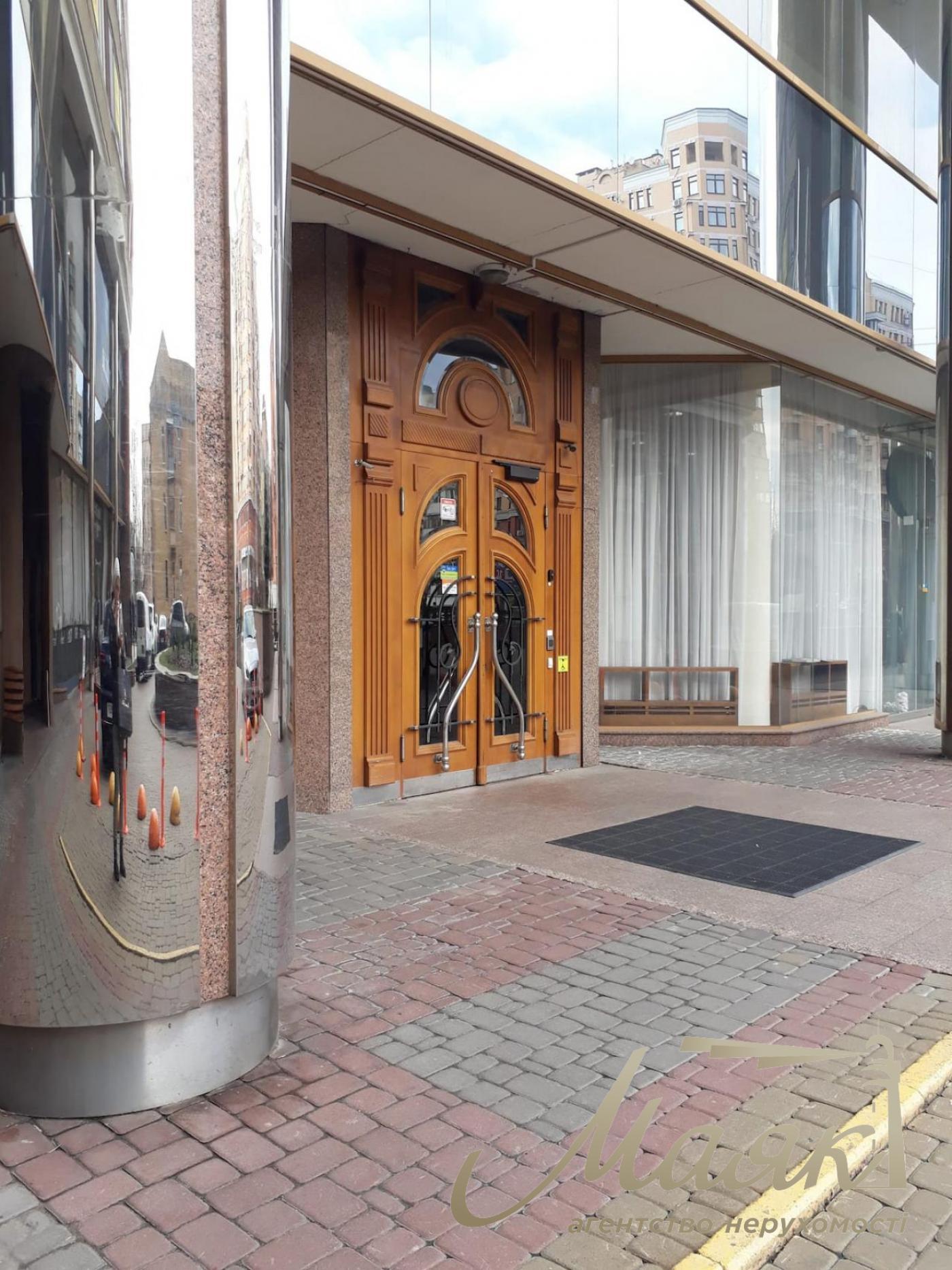 Продаж 4-х кімнатної квартири, 160 м2 у ЖК Diplomat Hall Дипломат Хол Жилянська