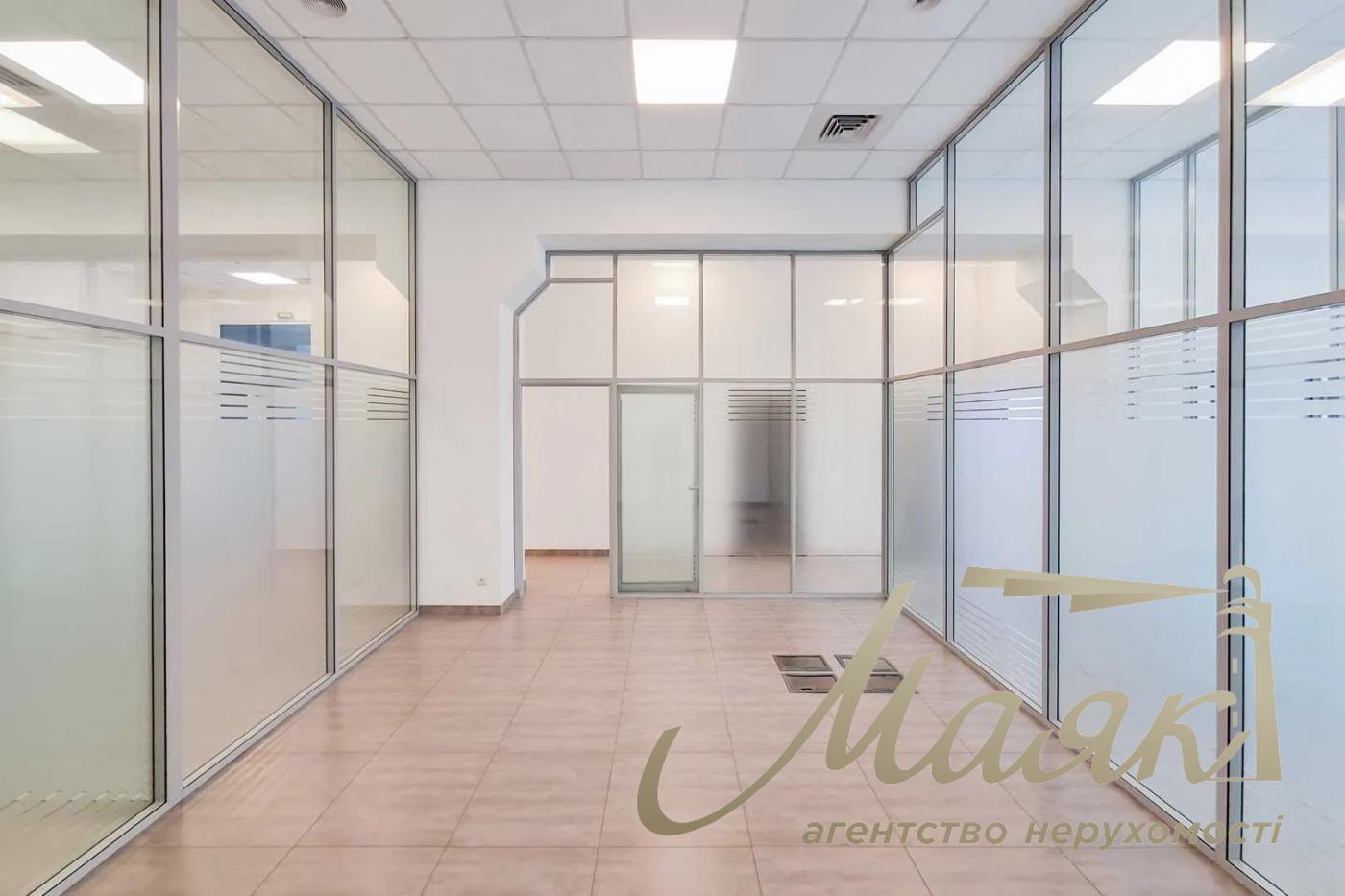 Аренда офиса 588м2 в бизнес-центре Victoria Park, пер. Ахтырский, Киев