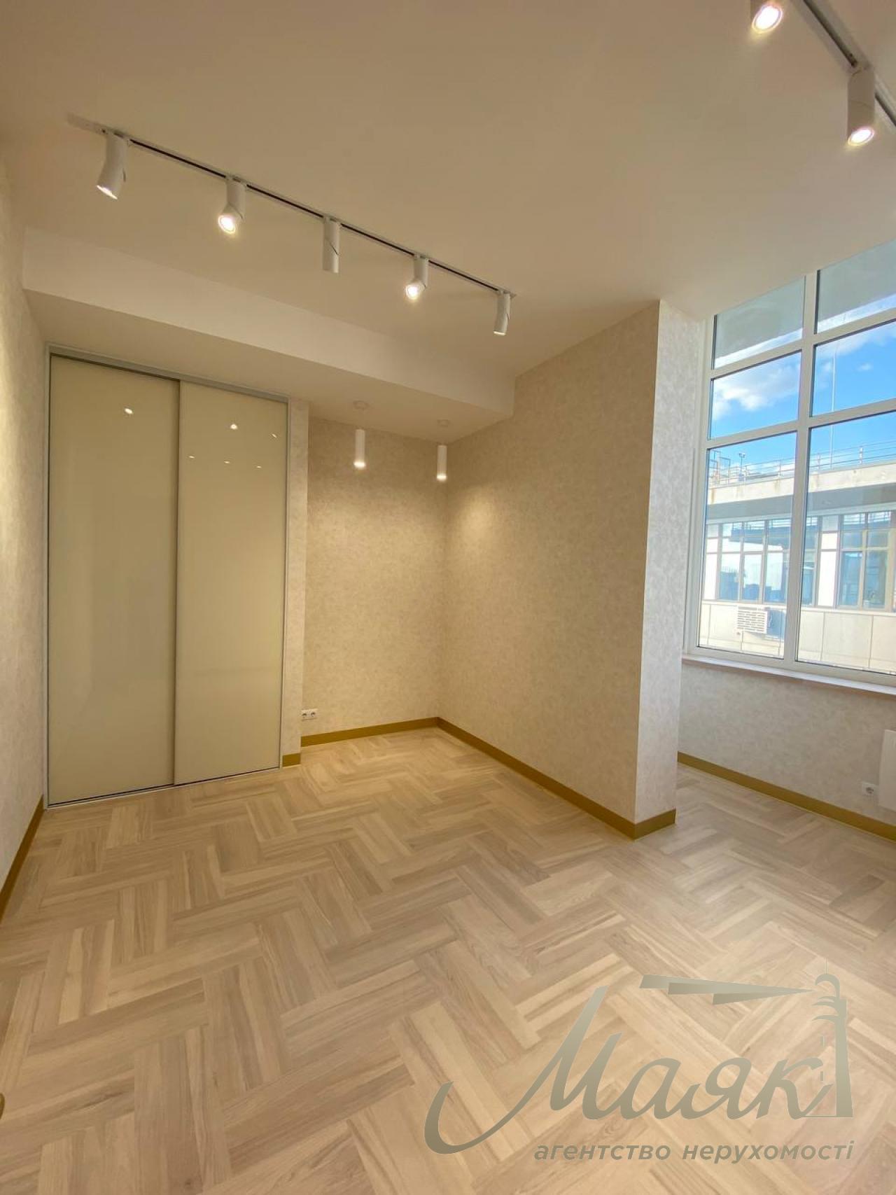 Продаж 3к квартири 97м2 з дизайнерським ремонтом у ЖК River Stone Рівер Стоун