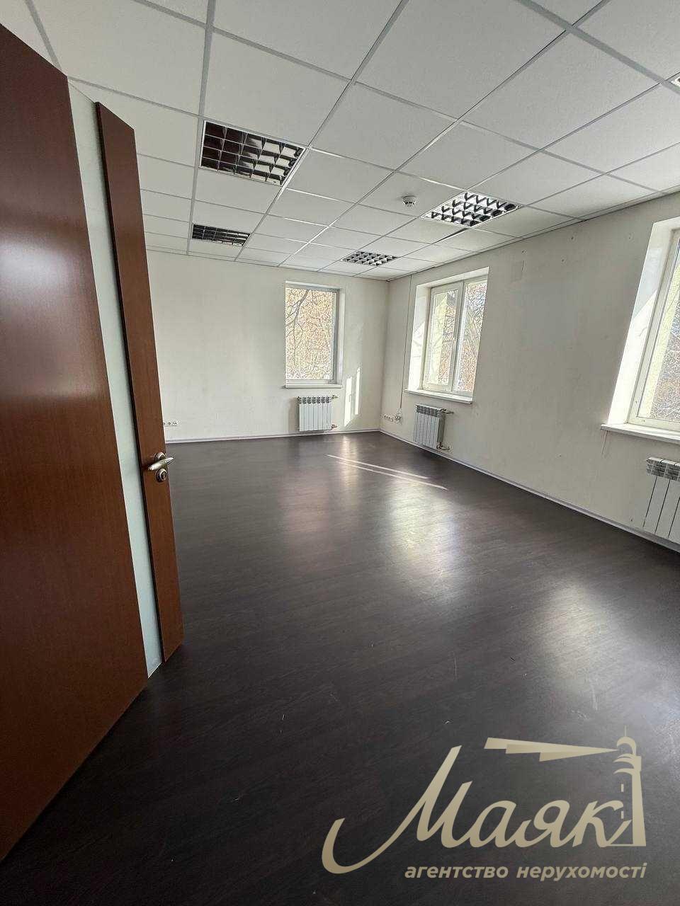 Продаж ОСБ, 470,6м2, Лук'янівка