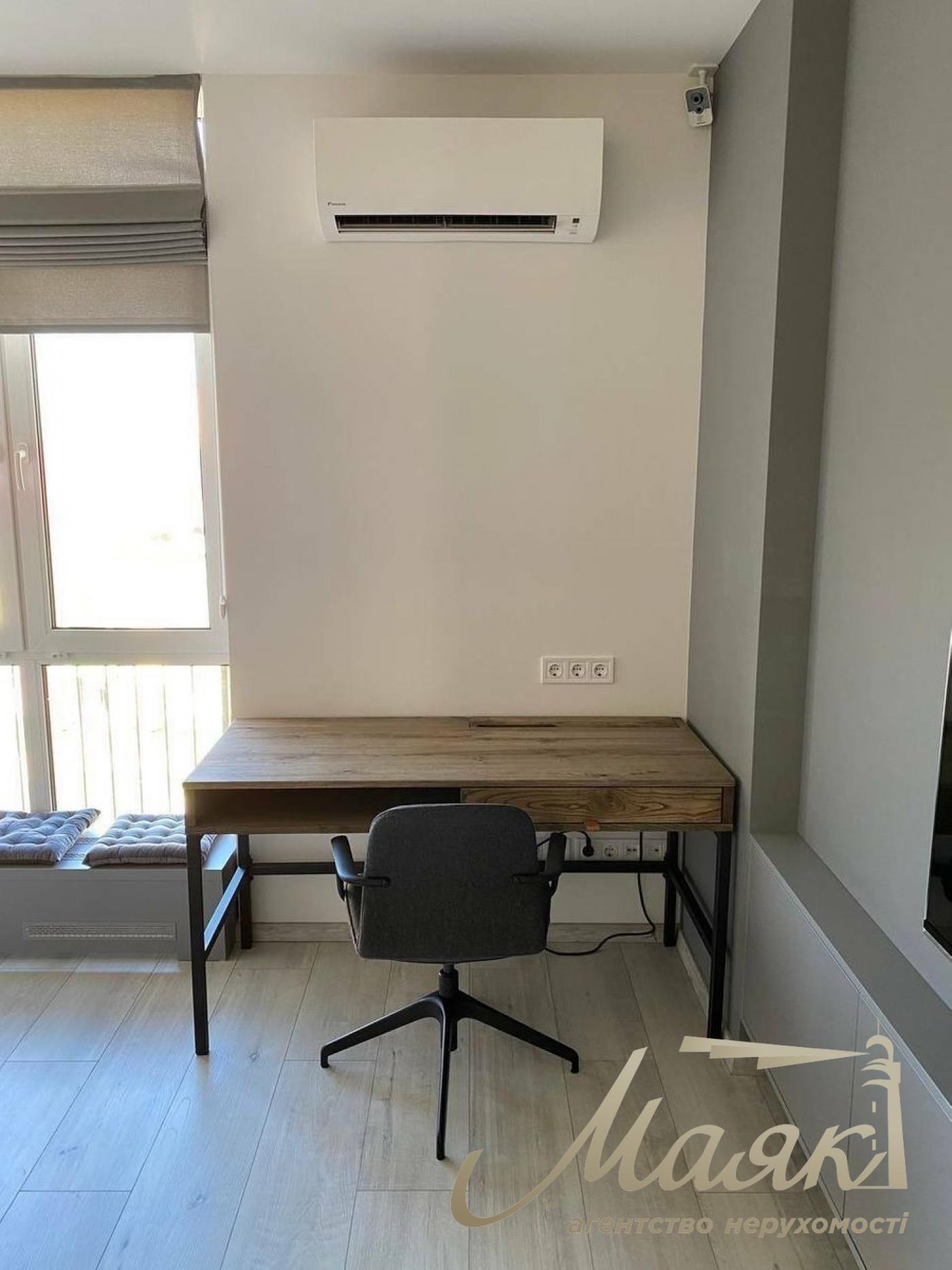 Продаж 4к квартири ЖК Комфорт Таун, вул. Регенераторна