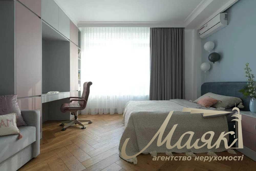 For sale 3k apartment 122 m² in Residential Complex Boulevard of Fountains, Sapernoe Pole