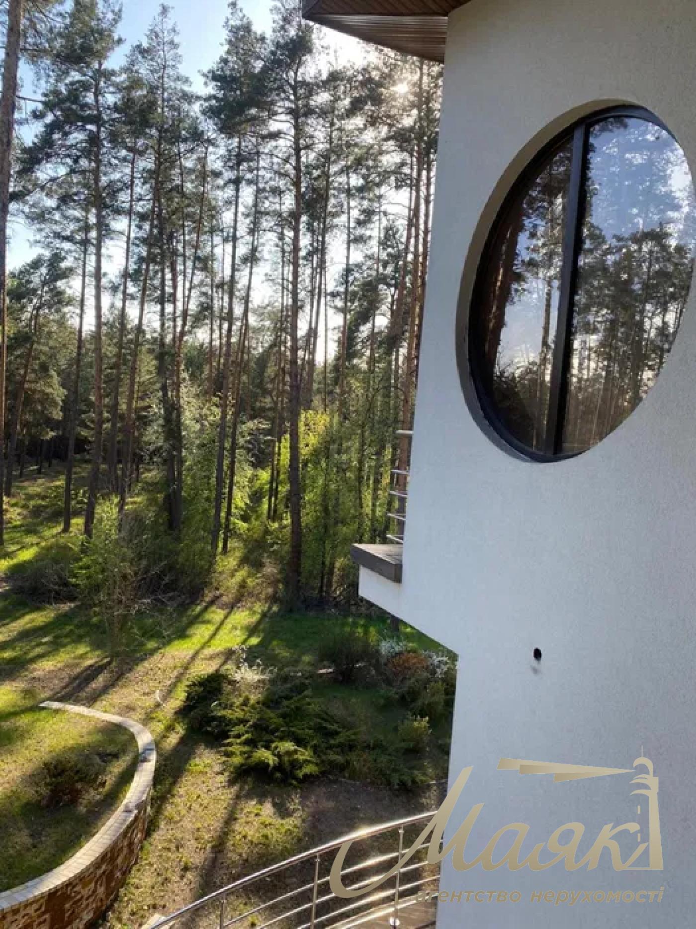 Продаётся дом невероятного, эксклюзивного проекта. Участок — 1,7 га леса высшей категории!