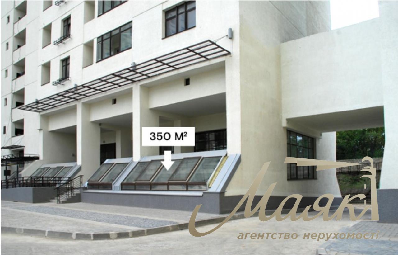 Продаж фасадного приміщення 350м2 метро Печерська