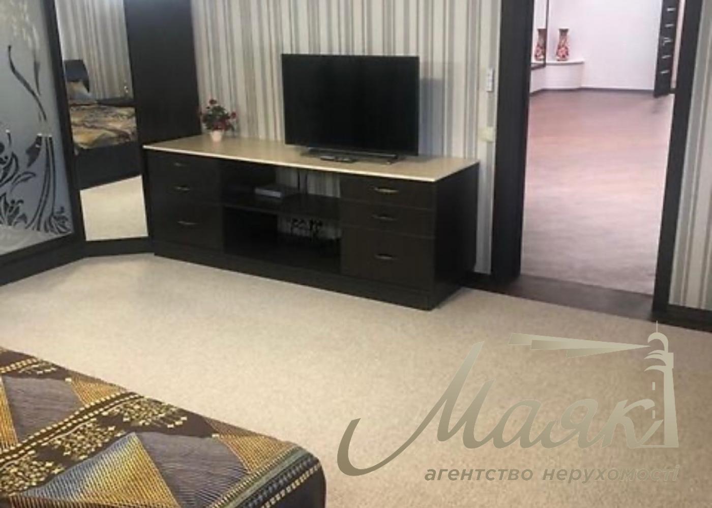 Продаж 9-к квартири 485 кв.м., вул. Ковпака, 17, м. Київ