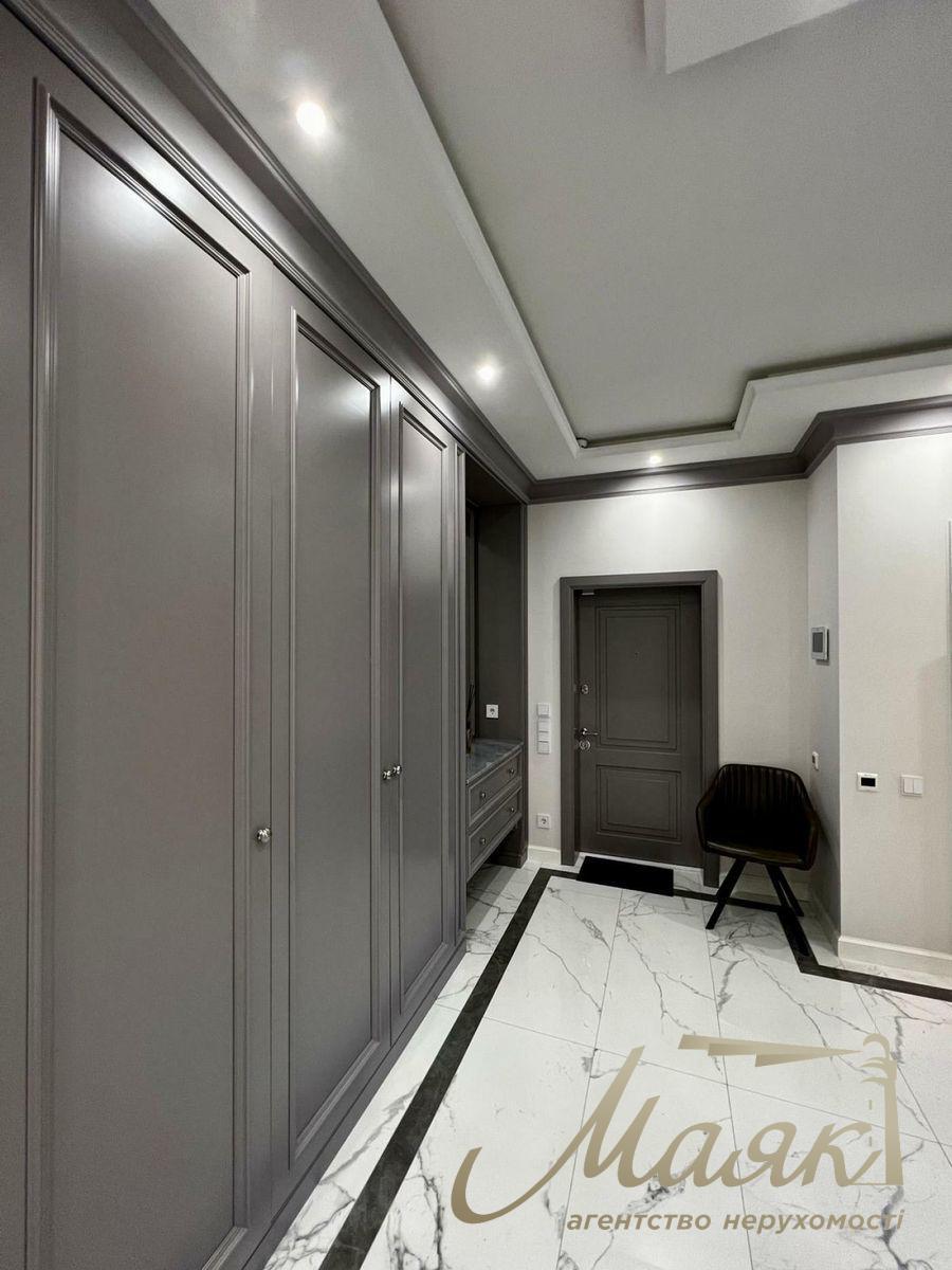 Продаж 3-кімнатної квартири 150м2 в ЖК "Новопечерські Липки", Драгомирова/Верхогляда 14, Печерський район, Центр, Київ