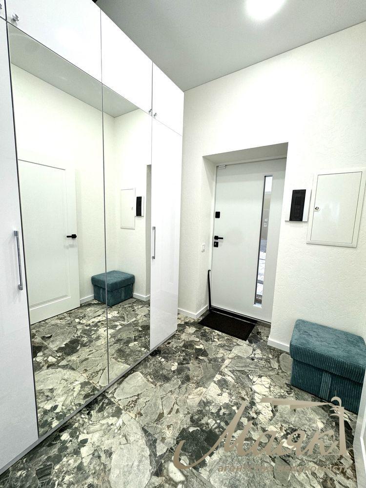 Оренда 2-х поверхового будинку 118м2, у КМ Beverly Hills