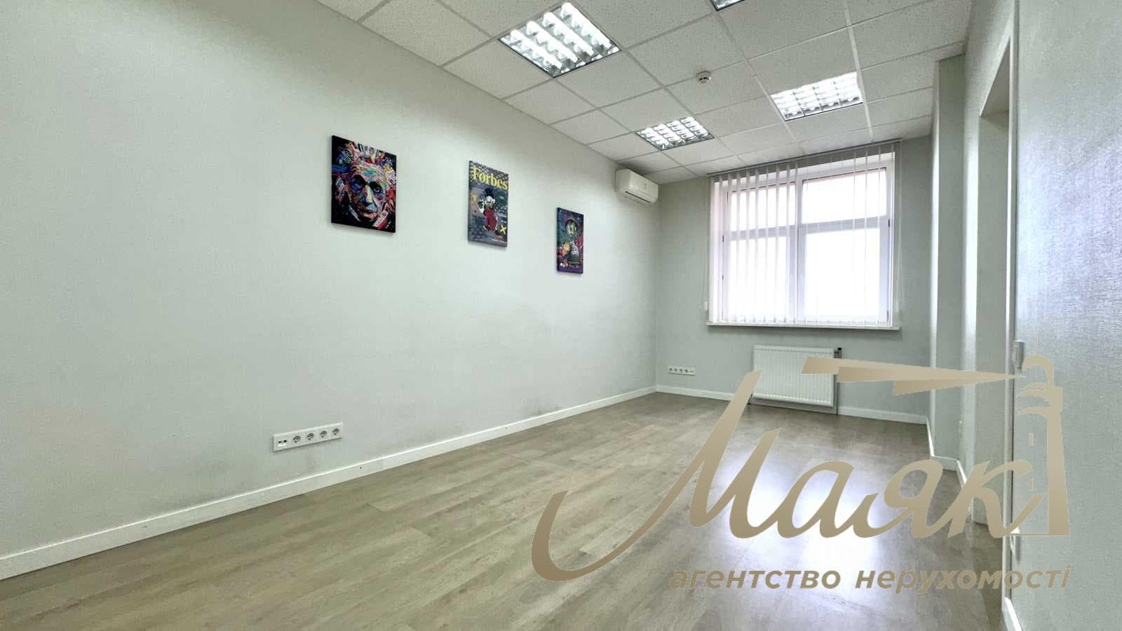 Office for rent: 1st floor, 227 m², 32-B Yevhen Konovalets St., Pechersky District