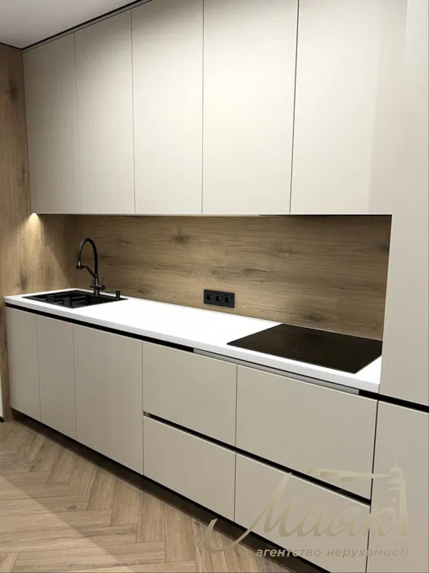 Продажа 2-комнатной квартиры ЖК Варшаский 3, ул. Змиенко