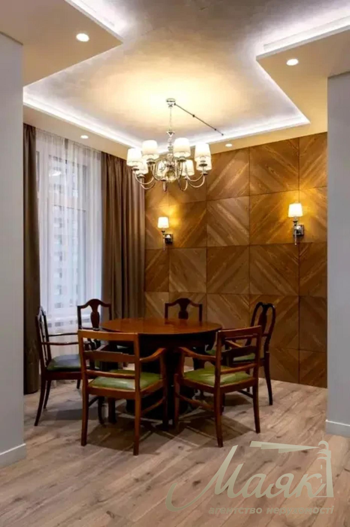 Office for rent Residential Complex Novopecherskie Lipki, Verkhoglyada street (Dragomirova)