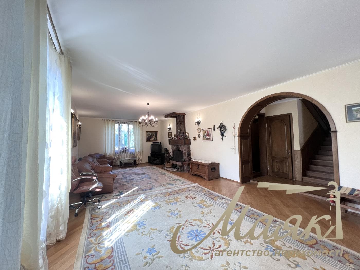 Продаж 3-х поверхового будинку 380м2, Крушинка