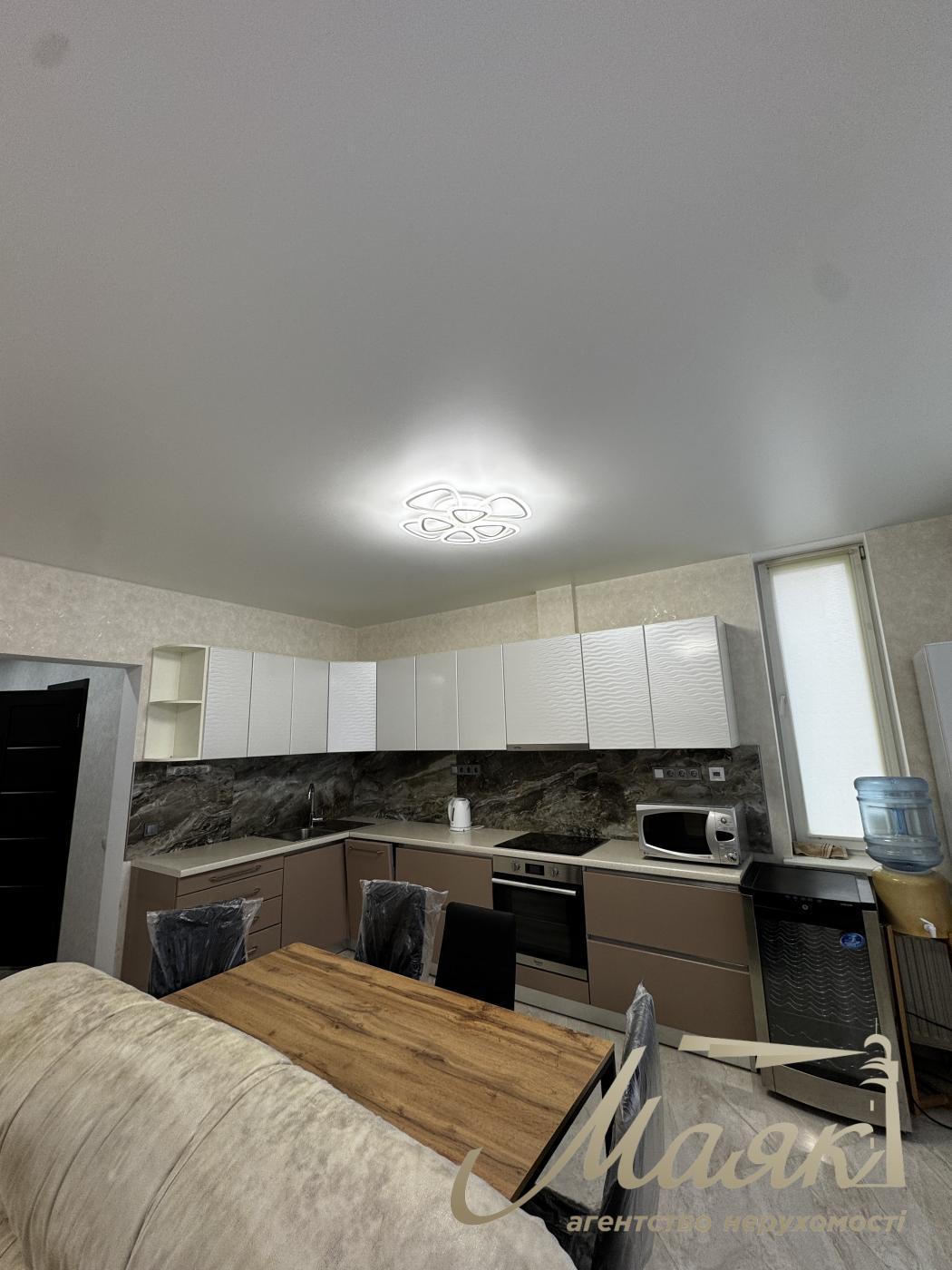 Оренда 2к. квартири в ЖК Комфорт Таун, Регенераторна вул., 4 к1-9