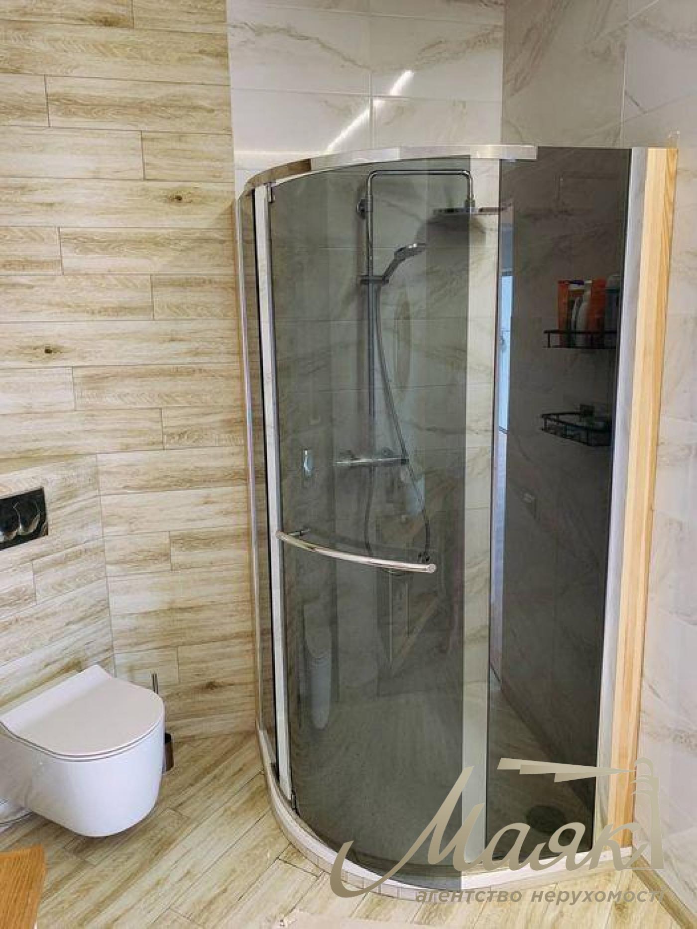 Продаж видової 2-х рівневої квартири з каміном, 115 м2 у Дніпровська набережна