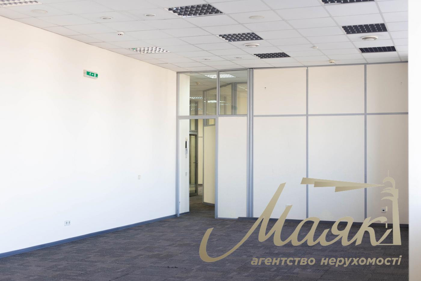 Rent office 693m2 in BC on Pimonenka street 13, Shevchenko district.