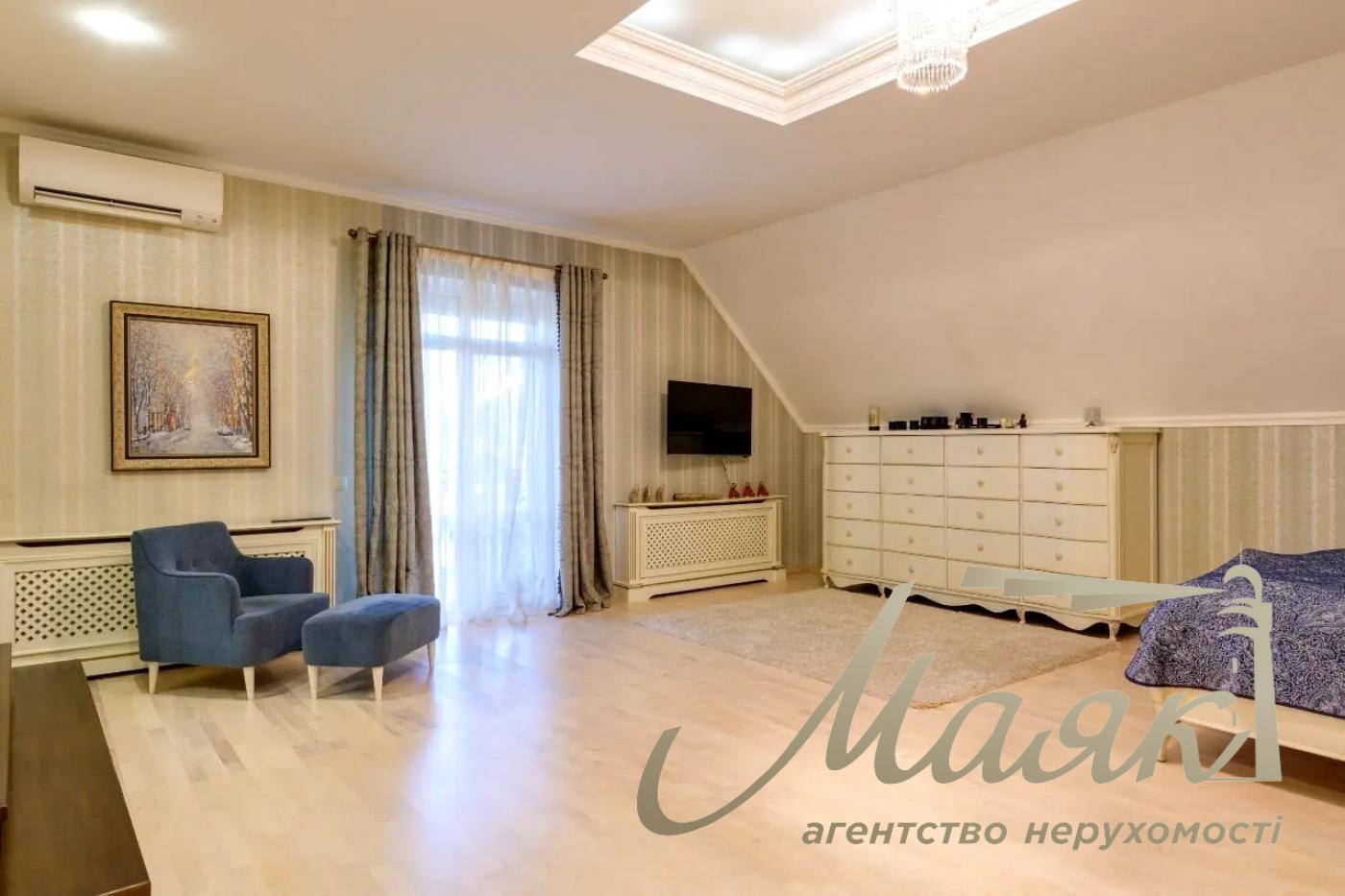 Оренда будинку в Конча-Заспі, КМ "Французьке містечко" 650 м² ділянка 30 соток вул. Лісова