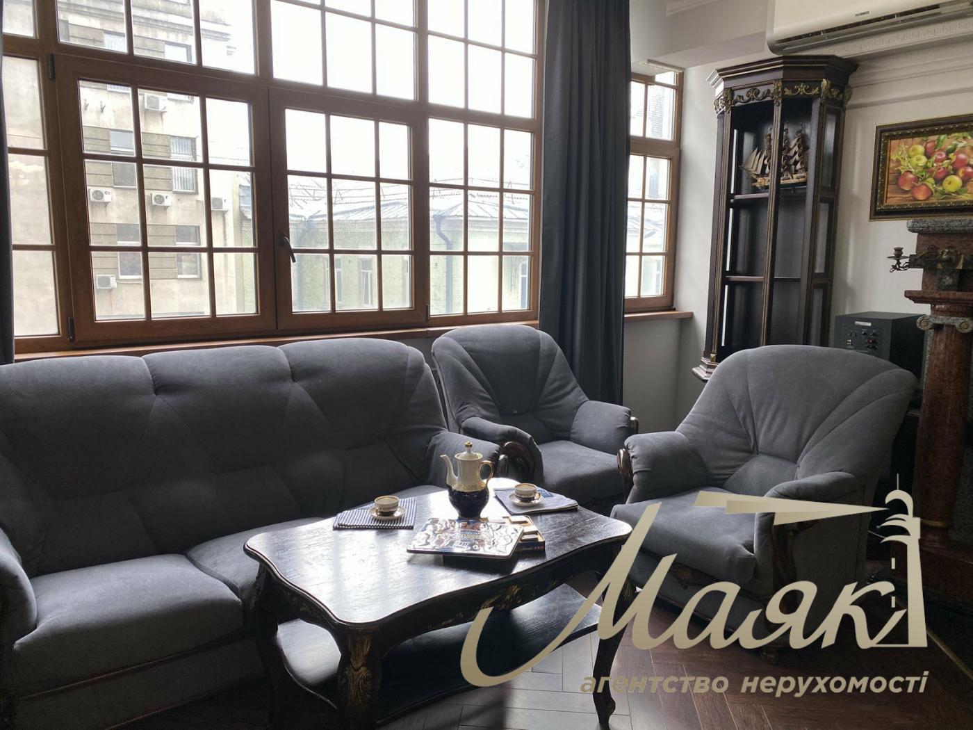 Rent a 3-room apartment in the residential complex Botanic Towers