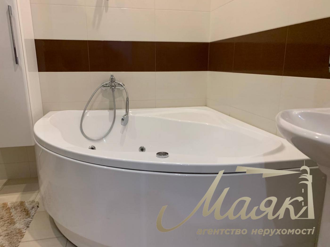 Продаж 3к видової квартири ЖК Рів'єра Ріверсайд, Лівобережна