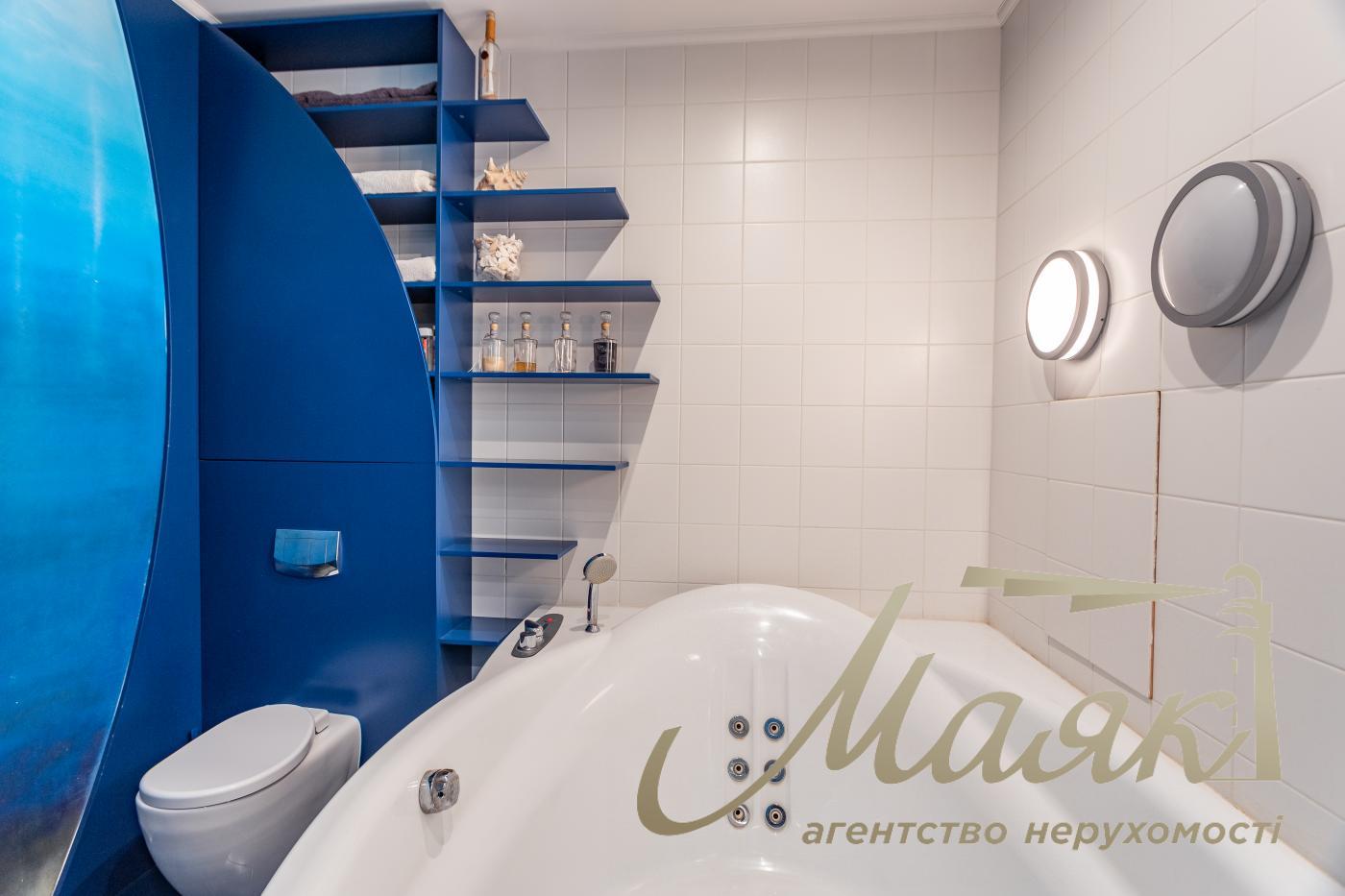 Rent 180m2 view apartment in LCD Novopecherskie Lipki, Andriy Verkhoglyada/Dragomirov Street 5, Pechersk, Kyiv