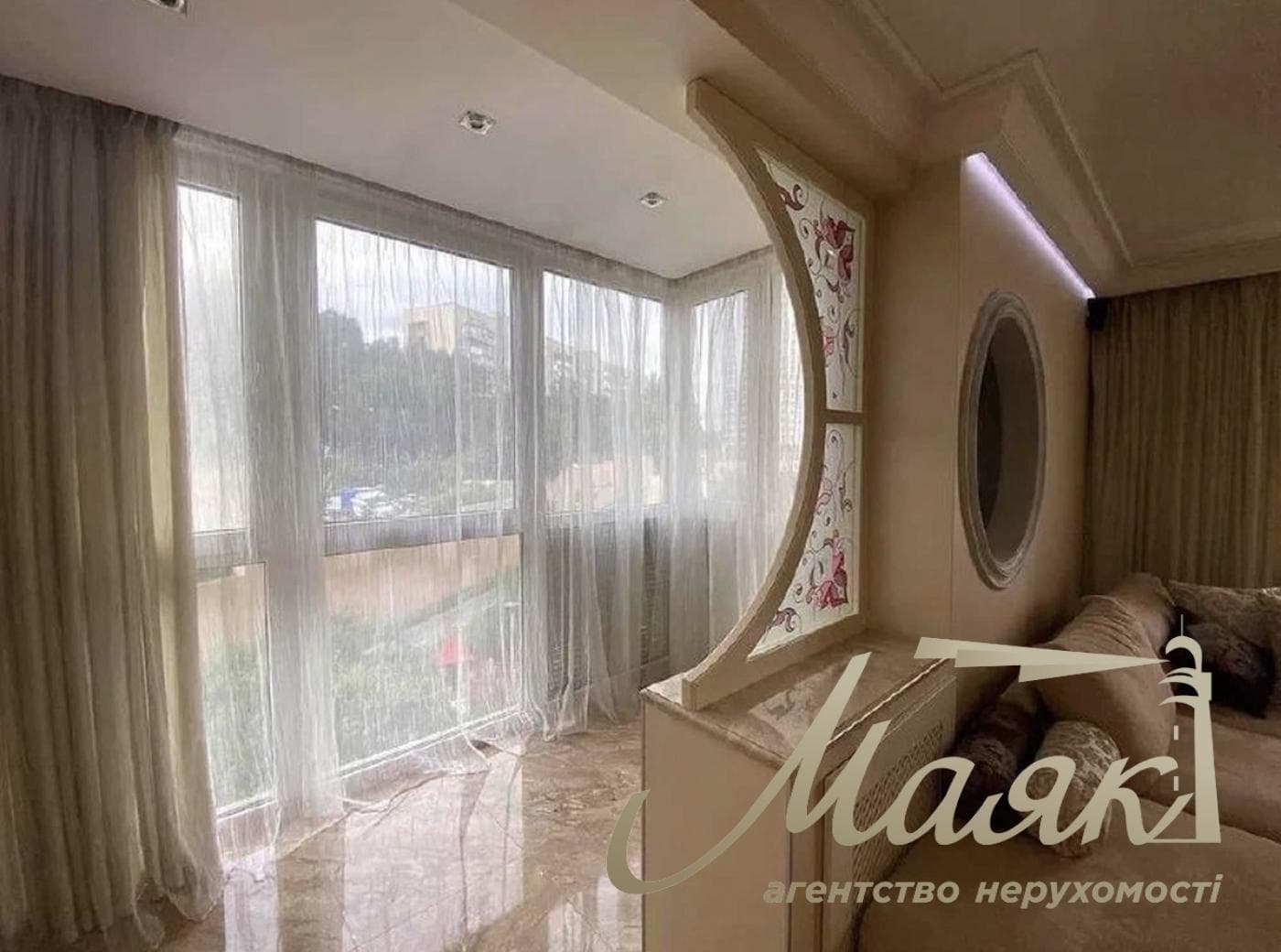 Two-room apartment for sale in the Park Avenue residential complex, 62 Goloseevsky Ave.