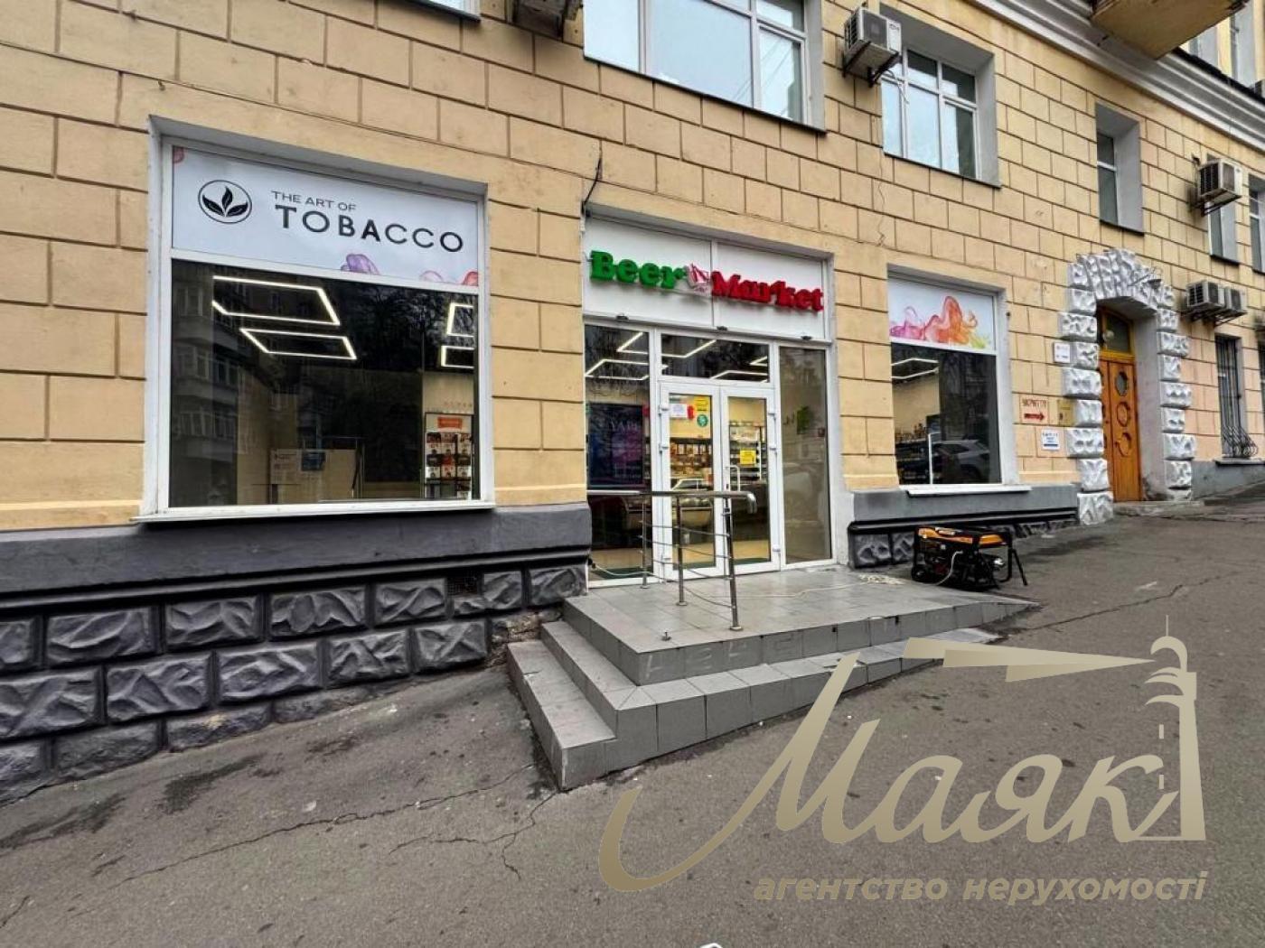 Оренда фасадного приміщення, вул. Лютеранська