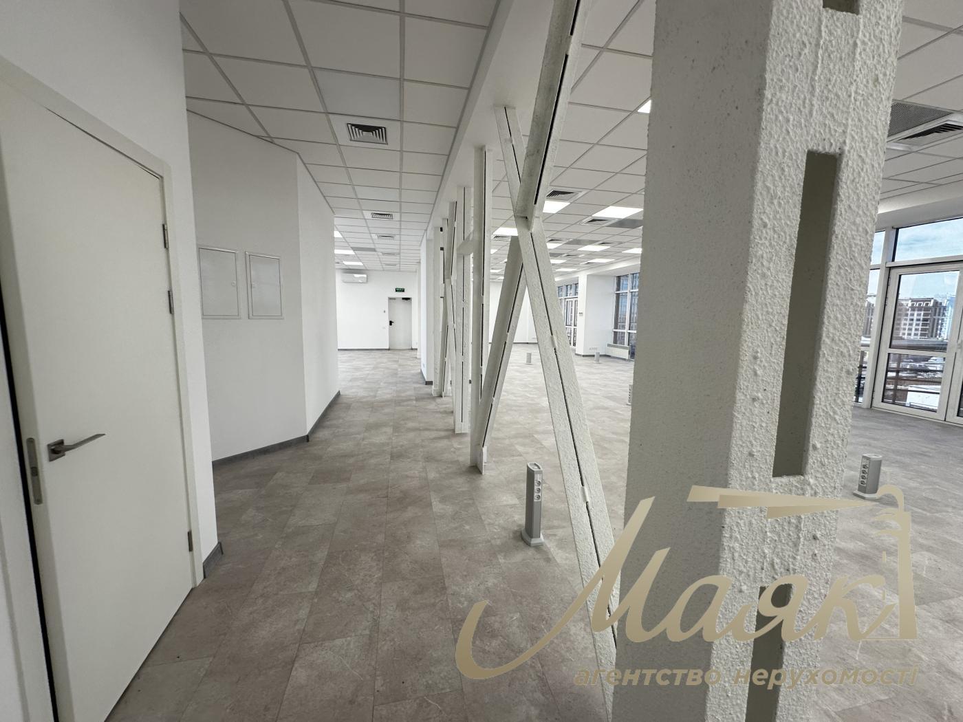 Office for rent with renovation 400m2, Verkhniy Val, Podol