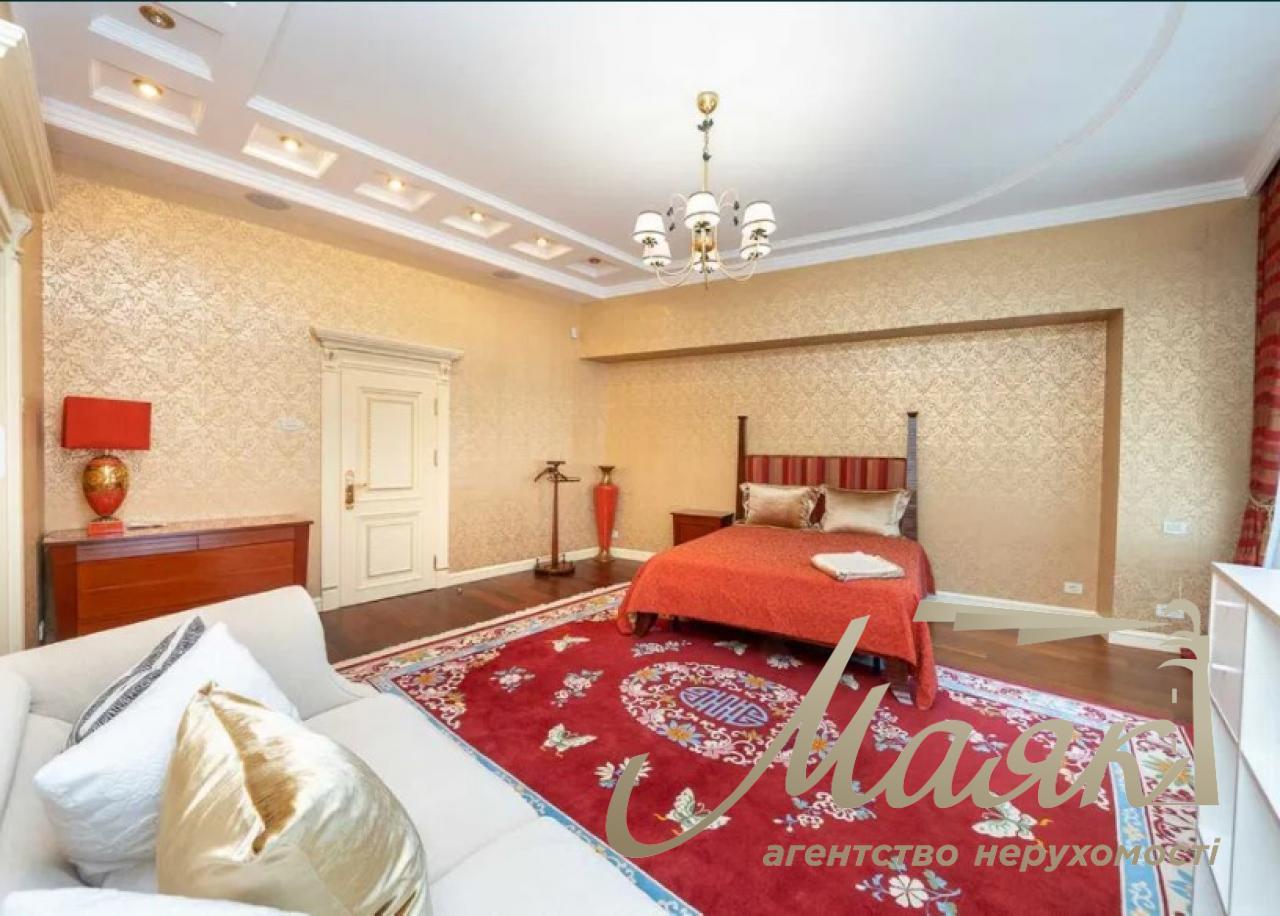 Продаж 3-х кімн. квартири, 278 м2, на вул. Городецького