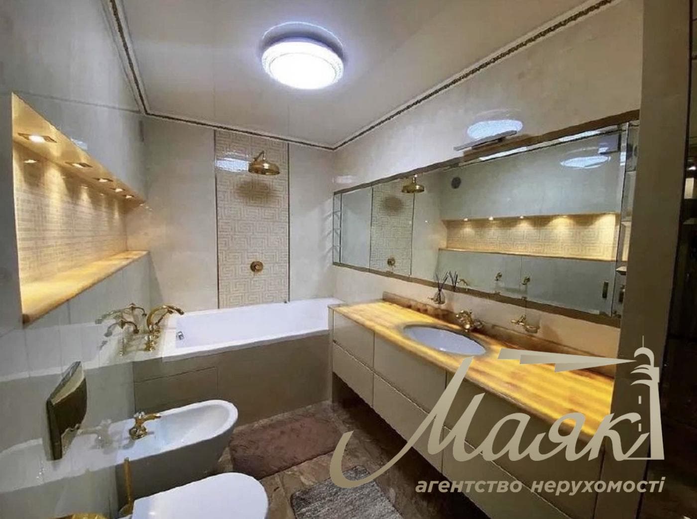 Two-room apartment for sale in the Park Avenue residential complex, 62 Goloseevsky Ave.
