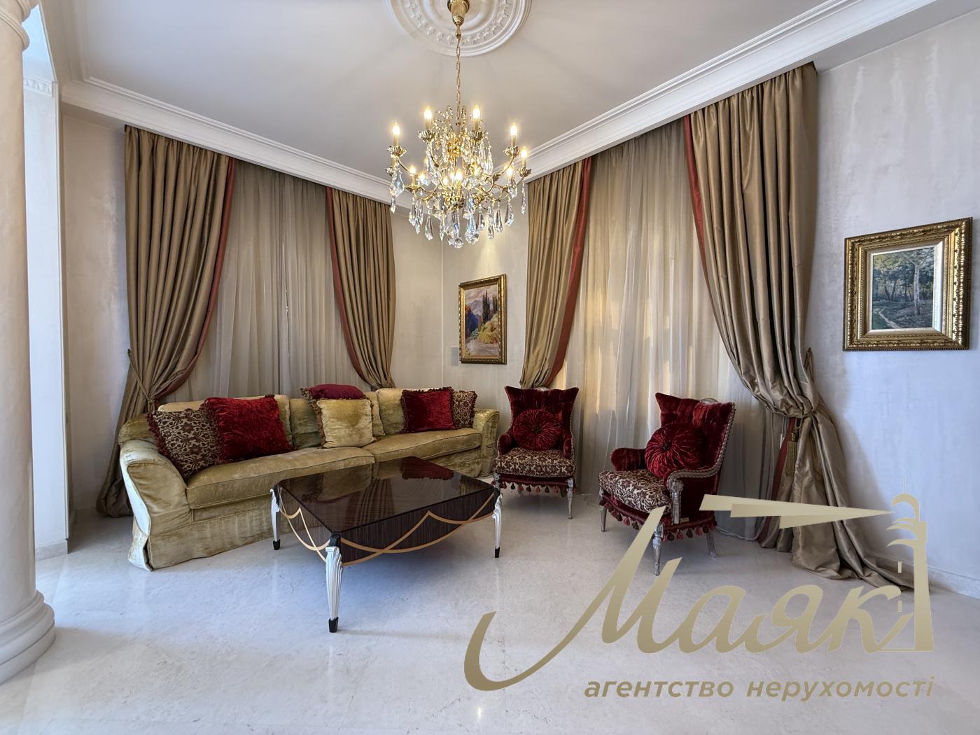 Аренда видовой 3к квартиры 245 кв. м на ул. Паторжинского 14, Центр, Шевченковский район