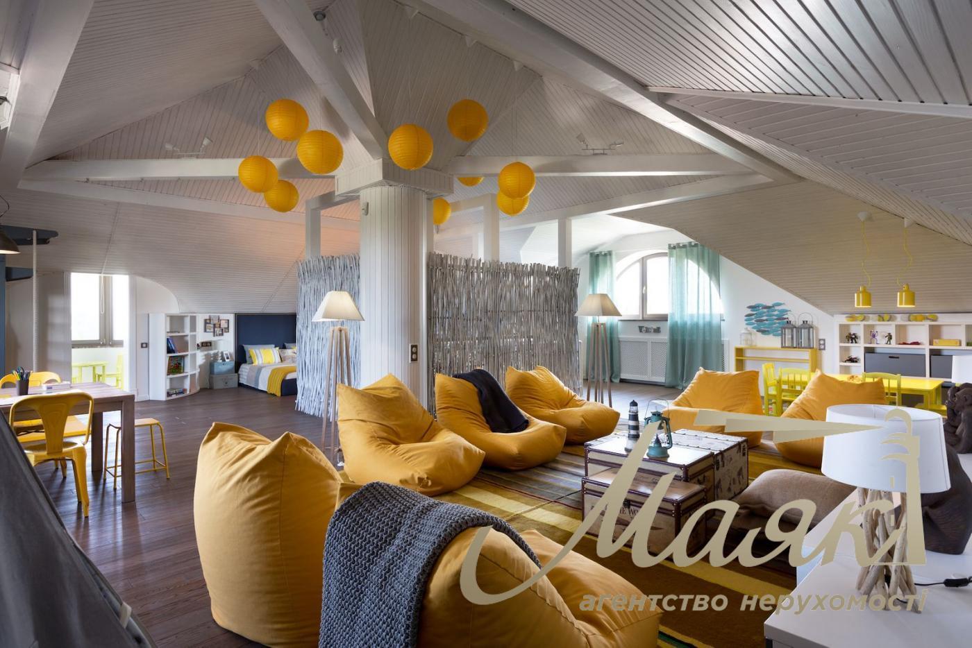 Продається резиденція в котеджному містечку "Конча - Заспа Озерна"