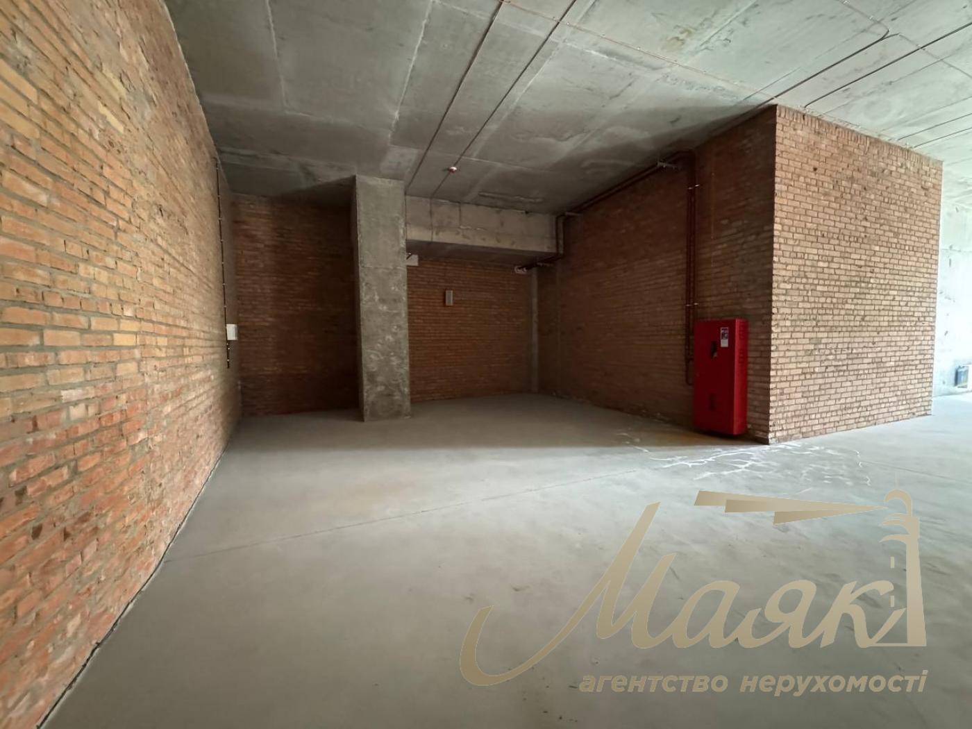 Оренда фасадного 110м2 приміщення ЖК Трініті вул. Тютюнника, 39/2