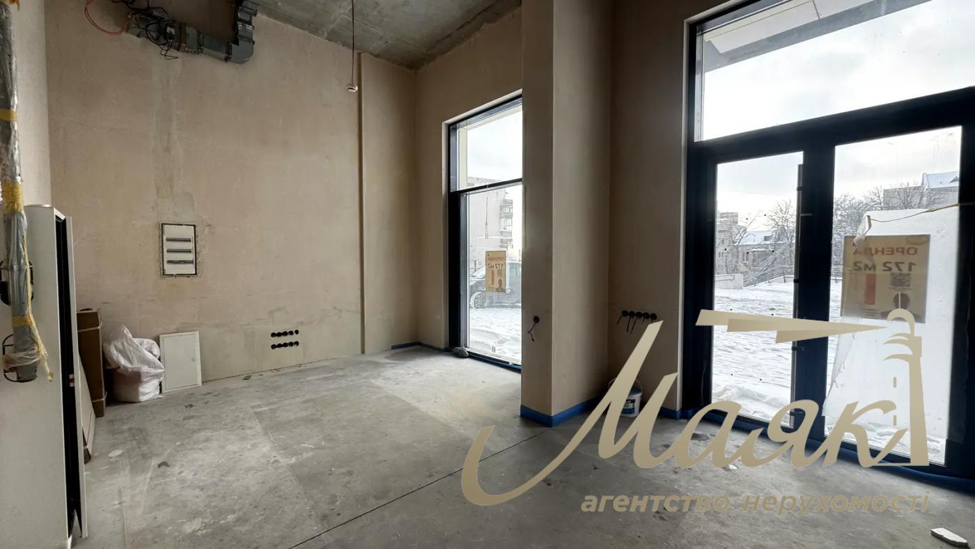 Оренда фасадного приміщення 172 м.кв. ЖК Ярославів Град, Золоті Ворота