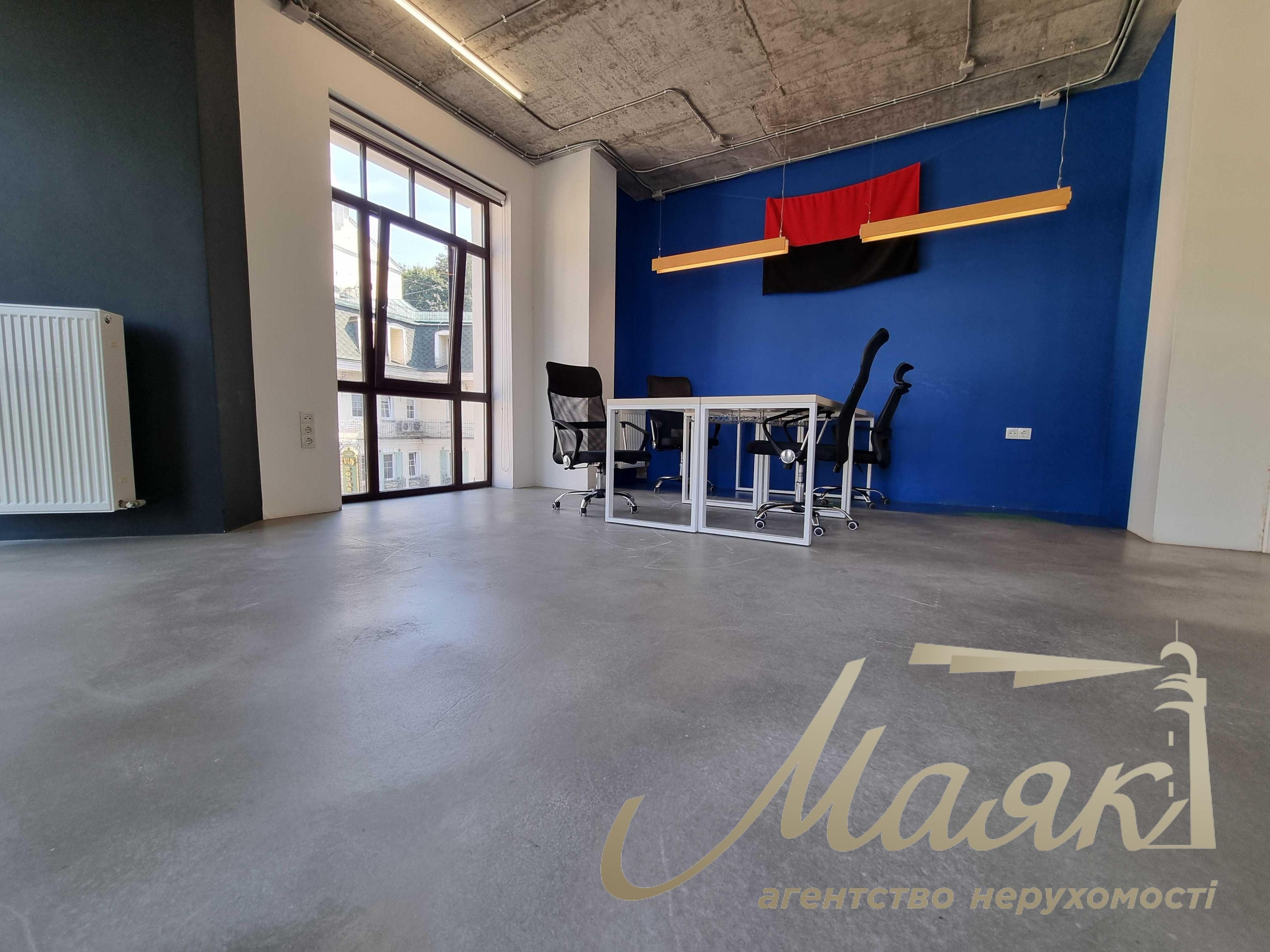 Rent office 350 sq.m. on Podil, Vozdvizhenska street 51A