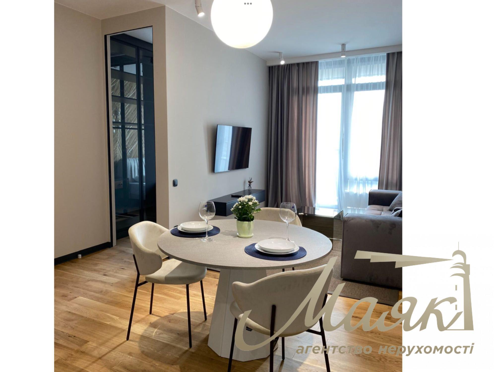 Аренда кв 55м, ЖК Tetris Hall, Печерск + паркоместо