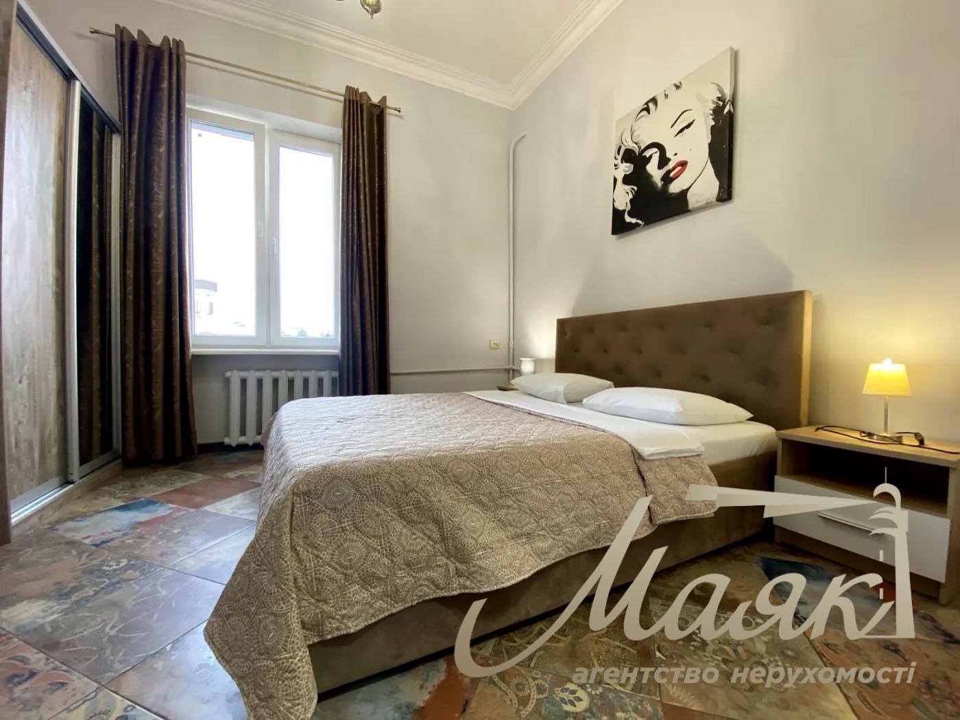 Аренда 3-комнатной квартиры ул. Софиевская 1/2, Майдан Независимости, Центр