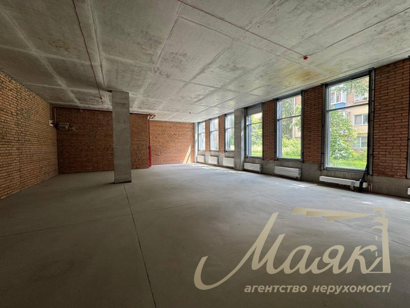 Оренда фасадного 110м2 приміщення ЖК Трініті вул. Тютюнника, 39/2