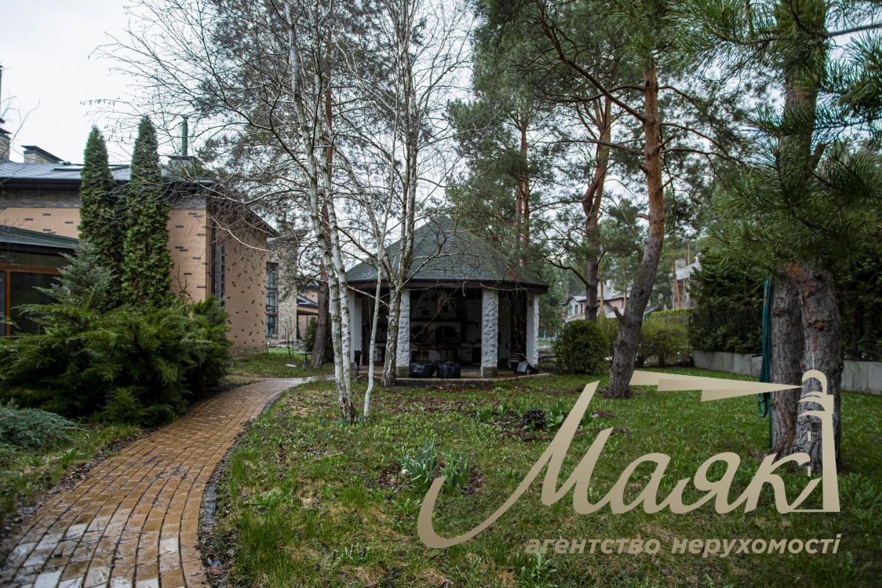 Sale of house 420 m2 in elite KG Solnechnaya Dolina, Romankov