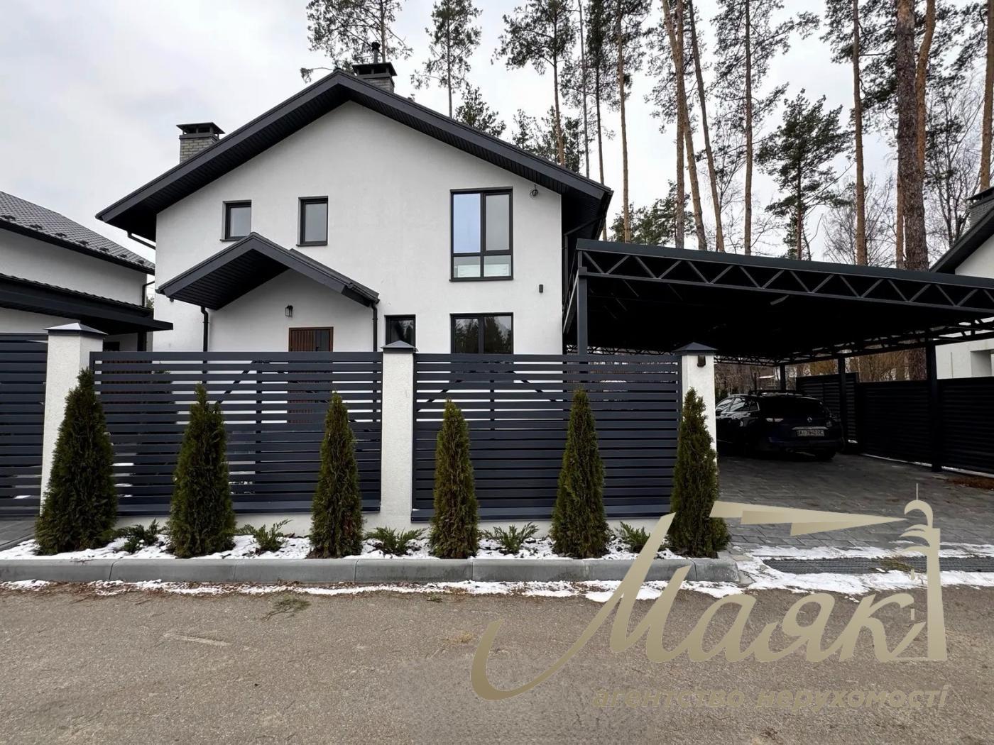 Оренда будинку 160 м² з повною автономністю та власним укриттям у с. Іванковичі