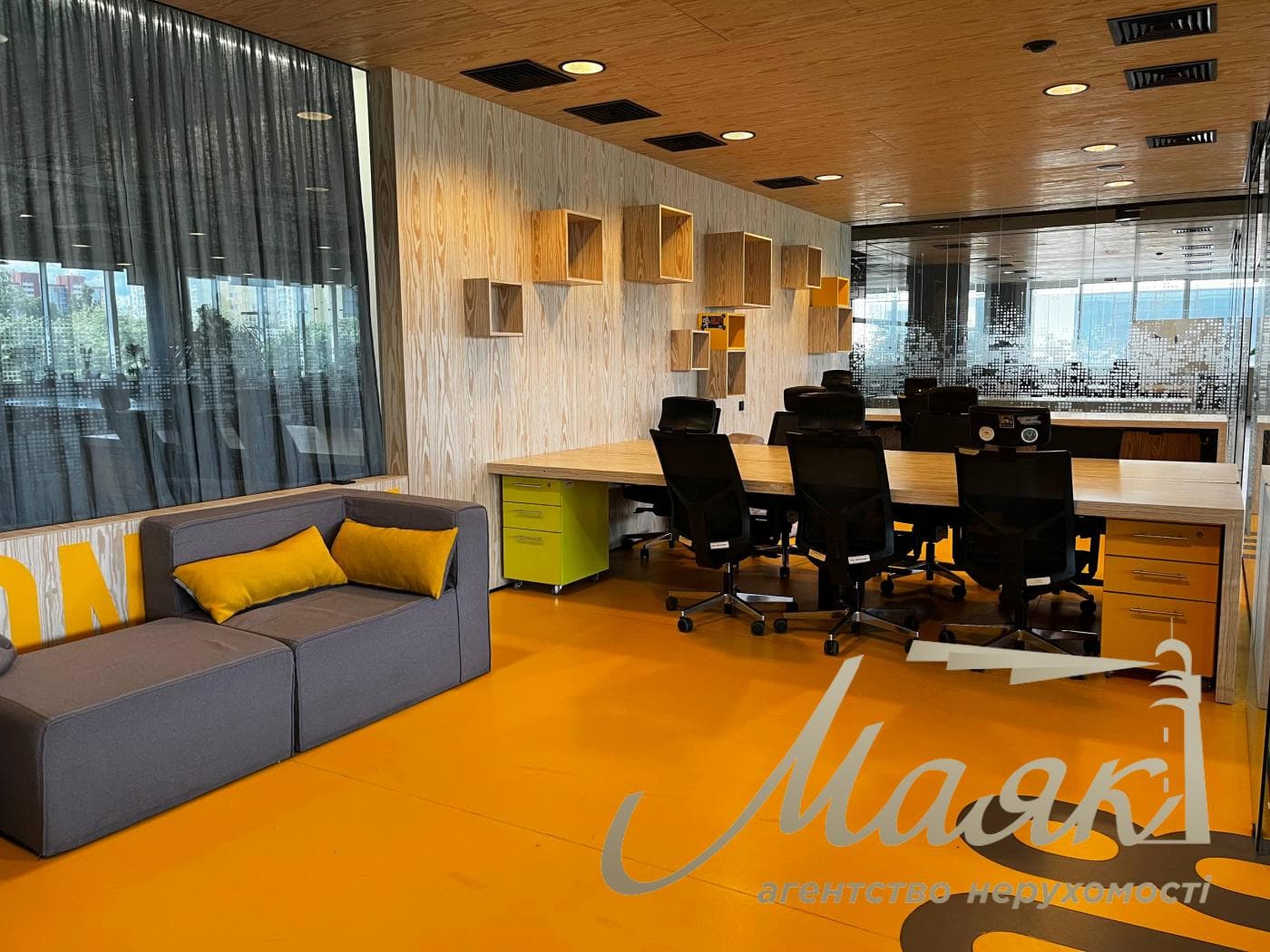 Fully renovated office space for rent, 1,006 m², 6 Havel Street, Solomenka
