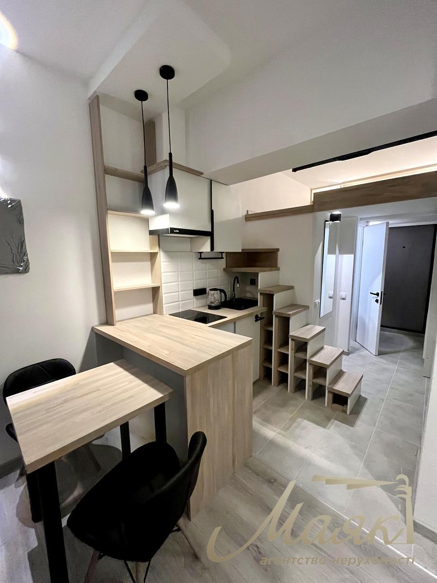 Продажа двухуровневой 1-комнатной квартиры в центре Подола, м. Контрактовая площадь