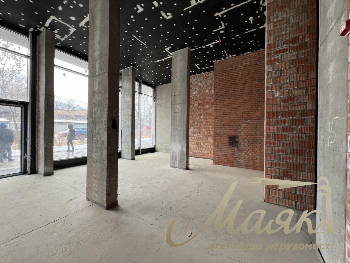 Sale of facade premises 113.3 m2, residential complex UNIT HOME.