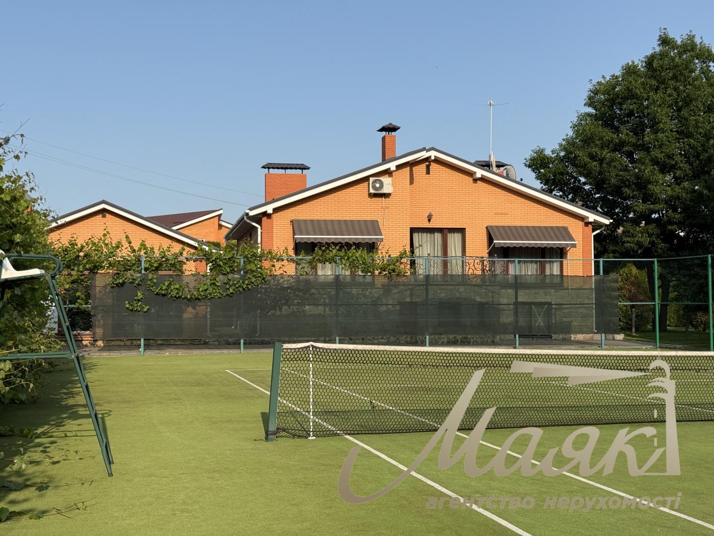 Оренда будинку 400 кв.м з тенісним кортом, великою зеленою територією | Бориспільський район| с.Гора