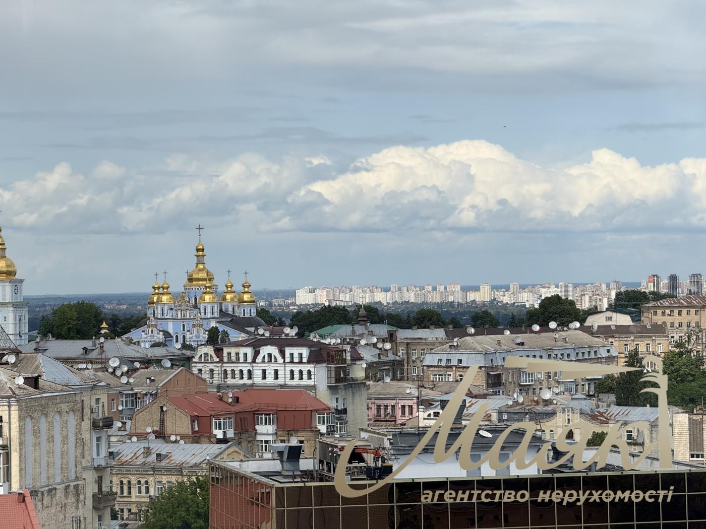 Аренда видовой 3к квартиры 245 кв. м на ул. Паторжинского 14, Центр, Шевченковский район