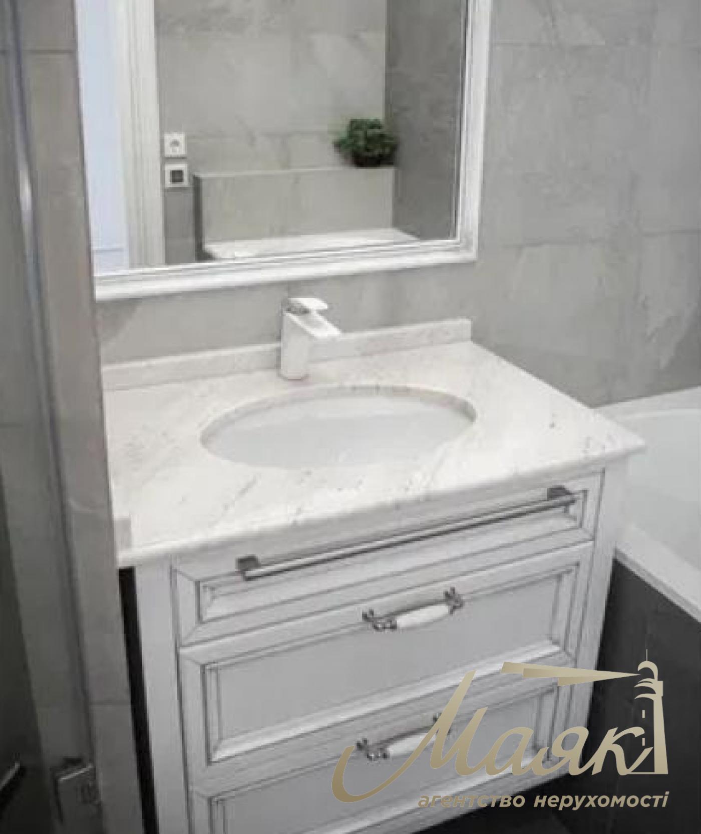 Продаж 4к квартири провулок Лабораторний, Печерськ