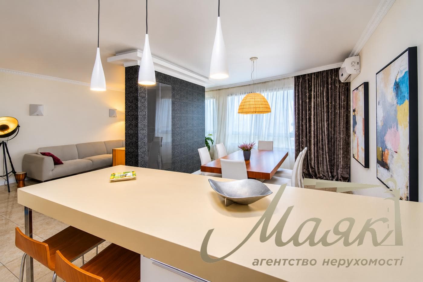 3-Bedroom Apartment for Rent in the Park Avenue Residential Complex, 60 Holosiivskyi Ave.