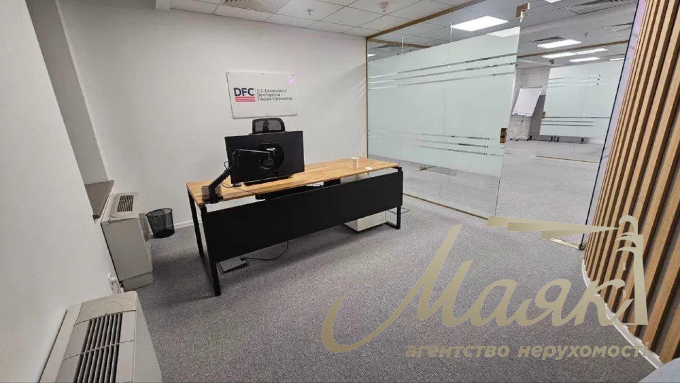 Аренда офиса 165 м.кв. БЦ Леонардо, Центр